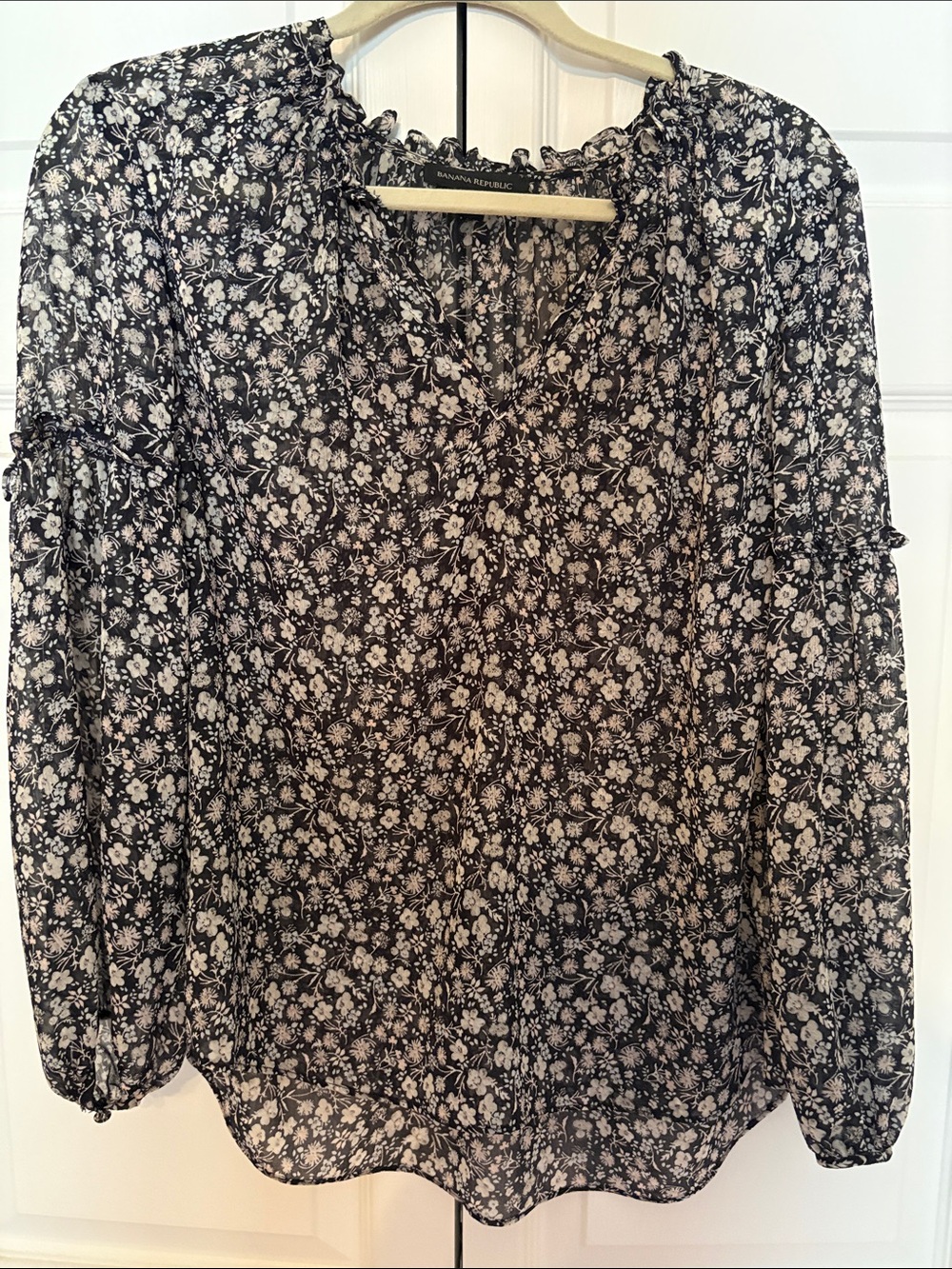 Banana Republic Black Sheer Floral Long-Sleeve Blouse